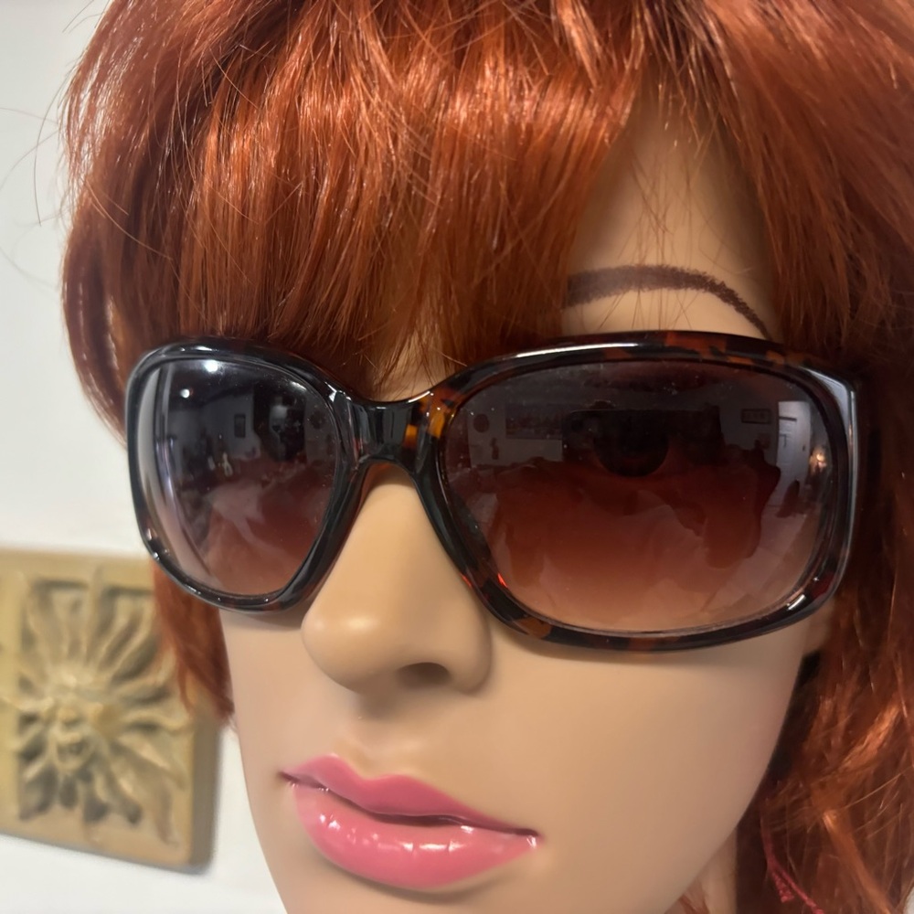 ❤️Vince Camuto Designer ASVC0518-R Sunglasses - Picture 5 of 8